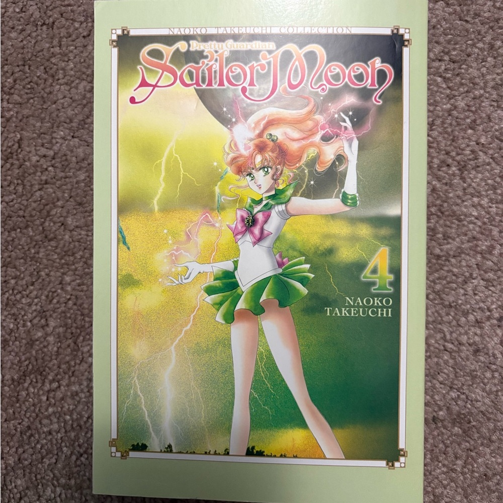 Sailormoon Manga volumes 1,2,3,4,5,10,&11 - Picture 6 of 9